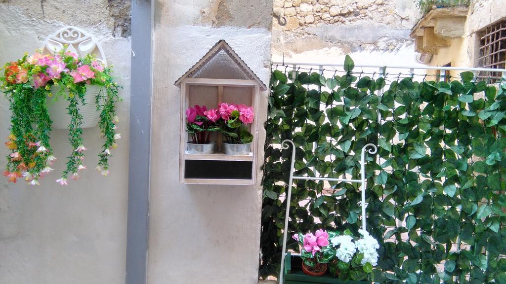 דירות סירקוזה La Rosa Dei Venti מראה חיצוני תמונה